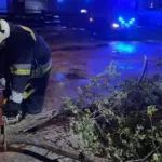 В Запоріжжі сили ДСНС всю ніч ліквідовували наслідки негоди