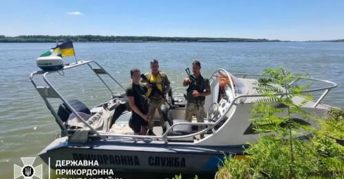 Українець намагався перетнути кордон на підводному скутері в стилі Джеймса Бонда