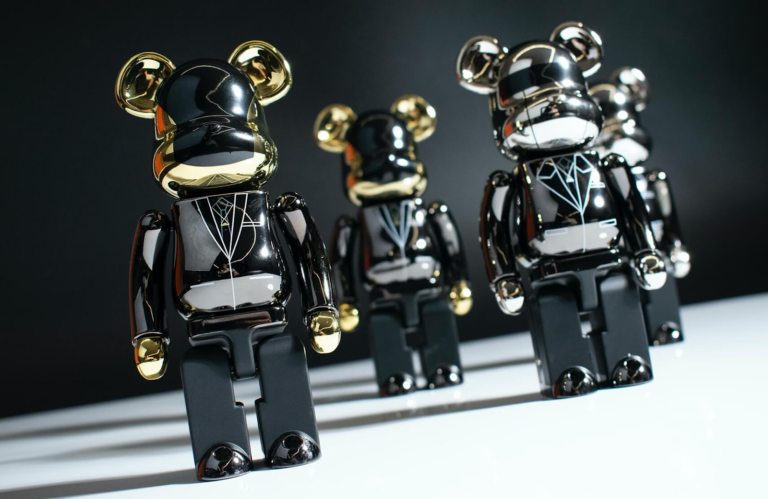 Все о Bearbrick: Почему стоит купить Bearbrick в интернет магазине World of Comics