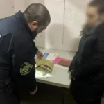 В Харкові затримали жінку, яка за 20 тисяч доларів намагалася продати свою 2-місячну доньку