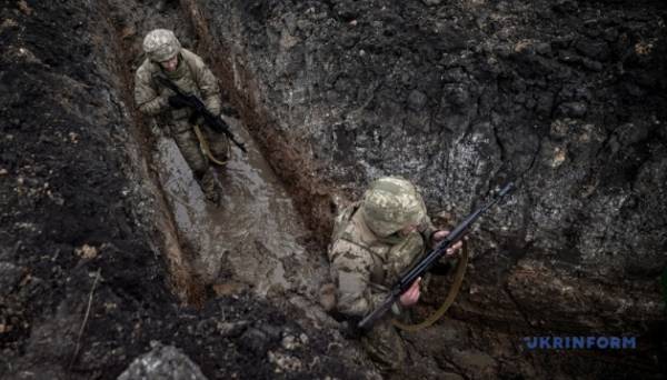 Полігон для мобілізованих: кілограми багнюки на берцях, непомічені пастки ворога і багато стрільби