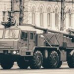Парадні колони в Москві: радянська артилерія в новій обгортці