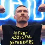 Вусік вийшов на відкрите тренування у футболці “Free Azovstal defensaers”