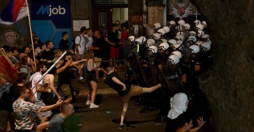 Сербія між літієм та свободою: чому 325 тисяч протестувальників вимагають відставки Вучича