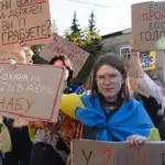Другий день протестів в Україні: на акції проти законопроєкта щодо НАБУ вийшло вдвоє більше людей