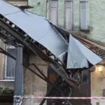 У Києві буря пошкодила один із найвідоміших будинків на Лукʼянівці