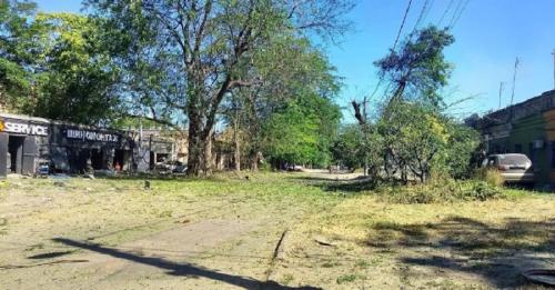 Росіяни вдарили дронами по будівлі ТЦК та конюшні в Одесі, – соцмережі
