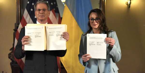 Україну підставили з угодою про корисні копалини, – Пристайко