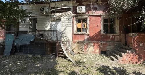 У Херсоні внаслідок обстрілу загинула жінка, її троє дочок — у лікарні