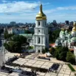 У Києві розпочалося святкування Дня незалежності, на ньому присутні Келлог та Карні. ОНЛАЙН
