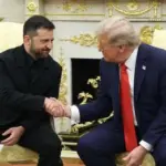 Зеленський передав Трампу листа від першої леді: “Це не вам, а вашій дружині”