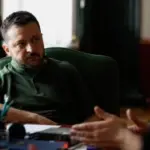 НАБУ та САП зловили на хабарі нардепа, голову міськадміністрації та військових, – Зеленський