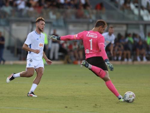 Dynamo Kyiv started the UEFA Champions League with a crushing victory
