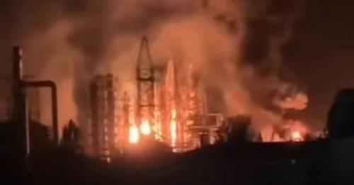 У Росії дрони атакували НПЗ у Краснодарському краї та Самарській області