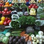 Ціни на овочі та фрукти: що і скільки зараз коштує