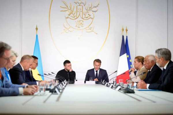 Саміт “Коаліції бажаючих” у Парижі: в Україні може бути розгорнуто до 30 000 іноземних військових