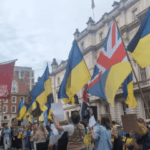 Сотні людей протестували в Лондоні проти виступів “улюбленця Путіна” Нетребка