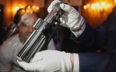 Світловий меч Дарта Вейдера продали на аукціоні за рекордну ціну