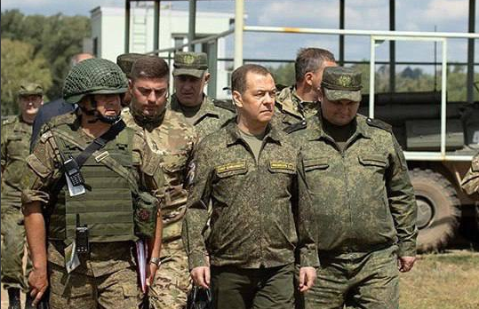 Фінляндія хоче війни з Росією, але ми маємо право на понад 243 мільярди доларів репарацій від фінів, – Медведєв