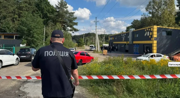 Стрілянина на автозаправній станції у Львівській області: поліція з'ясовує, хто кого вбив