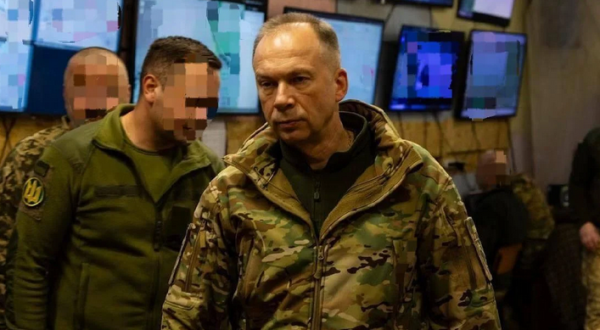 Перші кадрові зміни. Сирський звільнив двох командирів корпусів — ЗМІ