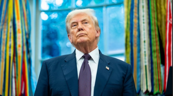 Трамп заявив, що США рік тому “віддали Україні все” і залишилися без зброї