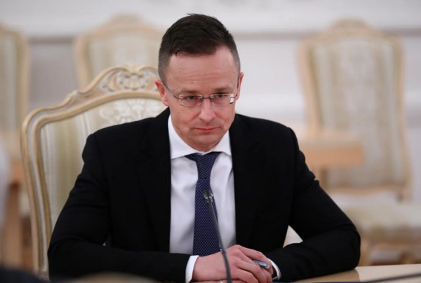 Сійярто заявив, що санкції проти Кремля є «поразкою для ЄС»