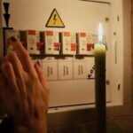 Через російський удар в Україні екстрені відключення електроенергії.