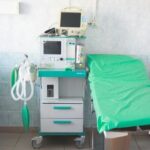 Китайцю пересадили свинячу печінку: чоловік прожив ще 171 день