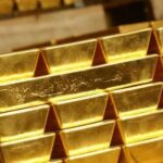 Ціни на золото досягли рекордно високого рівня на тлі закриття США