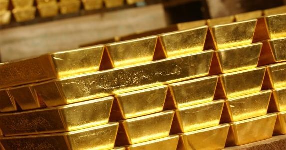 Ціни на золото досягли рекордно високого рівня на тлі закриття США