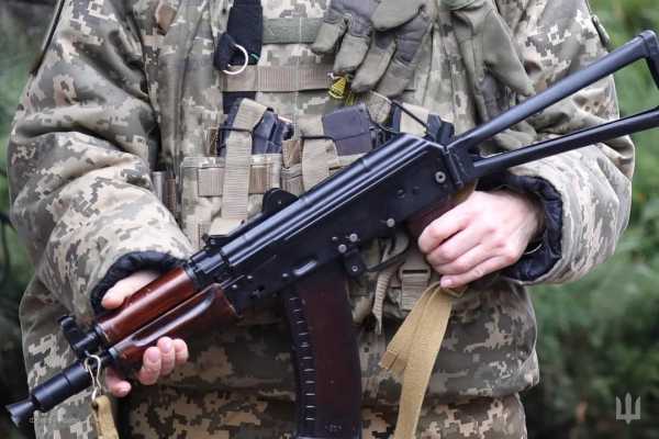 В Україні розглядають можливість зменшення віку мобілізації до 23 років: військовий пояснив підстави.