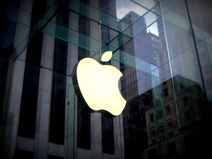 У Apple буде масштабна зміна керівництва: названий наступник Кука