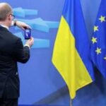 ЄС обговорює використання частини заблокованих російських активів для закупівлі зброї Україні, – FT.