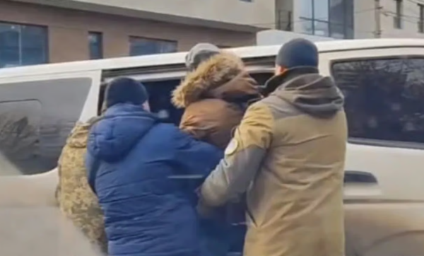 Військкомати “зірвалися з ланцюга”, з людяністю там не рахуються, – депутат