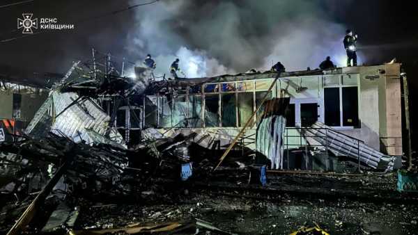 Росія вдарила по Україні більш як 450 безпілотниками та близько 30 ракетами, – Зеленський