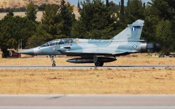 Греція відмовилася передавати Україні винищувачі Mirage 2000-5