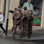 Фейкові відео про “бусифікацію” від ТЦК згенеровані ШІ, – депутат.