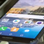 Невидима загроза: експерт попередила про небезпеку постійного Bluetooth