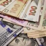 Валютні курси в обмінниках: ціна долара та євро