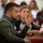 Досить гризтися та забавлятися. Зеленський суворо розкритикував українських політиків.