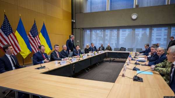 Затвердження Україною трампівського плану миру, можливо, затримається на тиждень, – The Economist