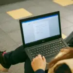 Шахраї крутять рекламу в ефірі «програми» «Навколо Планети» на державному телеканалі