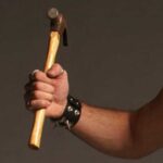 Київ: Поліція розслідує звістки про серійні атаки молотком на киянок.