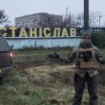 Войовнича лікарка і її барвисте намисто.