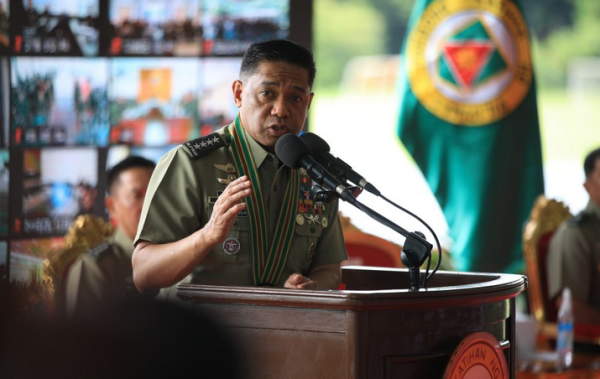 Філіппіни збирають союзників протистояти Китаю: оборонна угода з Канадою.