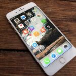 Популярний білоруський банк допомагає обійти блокування Apple Pay за рахунок платіжних стікерів