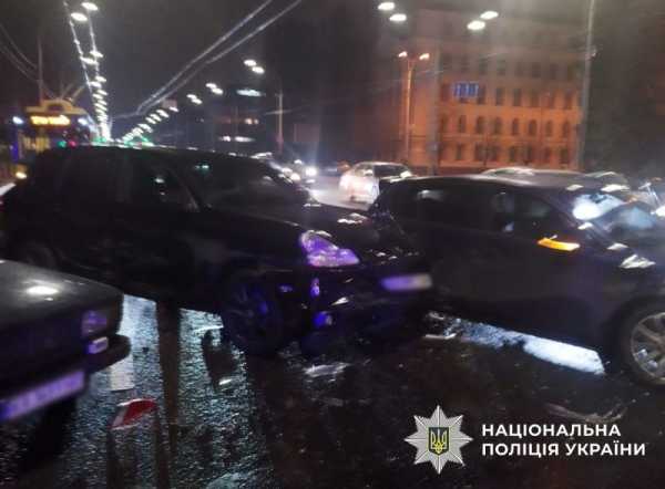У Києві: аварія і стрілянина від водія Porsche