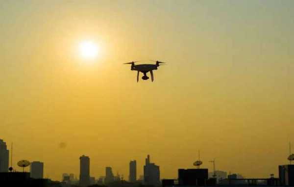 Зеленський: Путін випробовує відповідь Європи дронами.