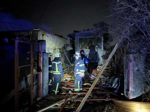 Одеса під ударом російських сил, є травмовані.